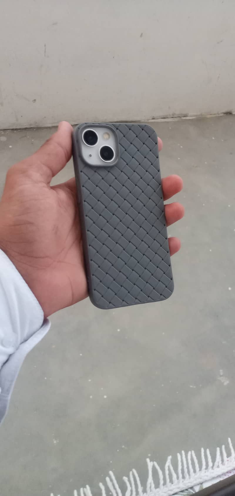 Apple iPhone 13 2