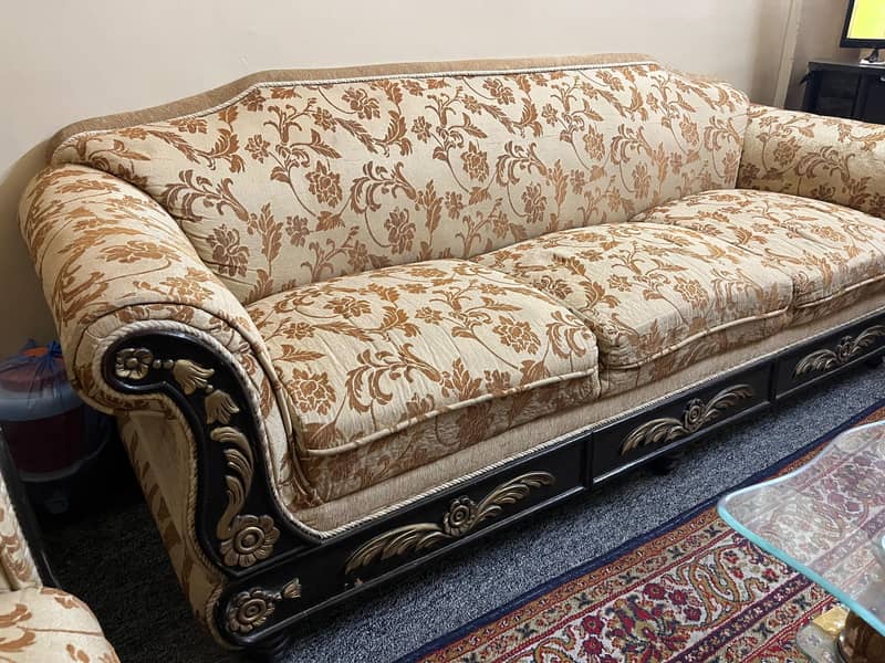 5 Seater sofa set 0