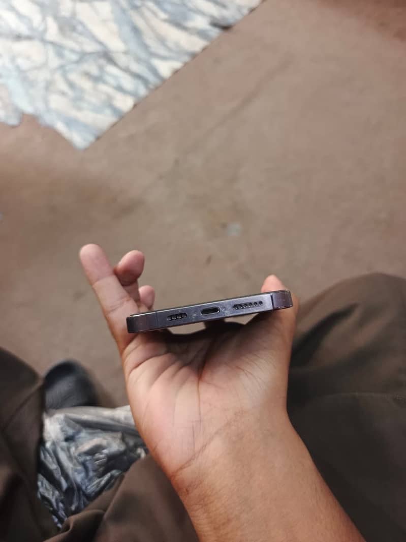 Iphone 14 pro max 3