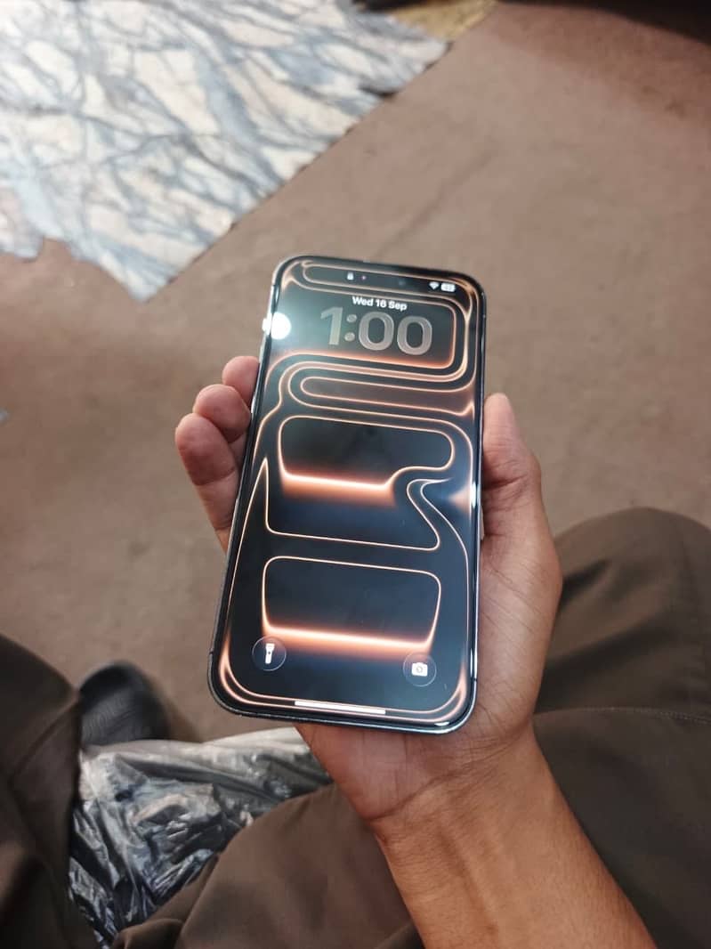 Iphone 14 pro max 4