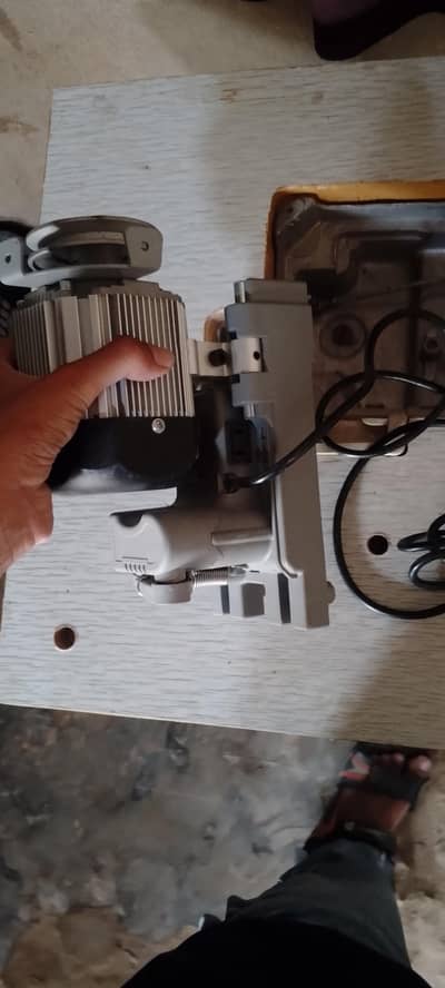 Juki Machine Hai ok Hai check kar k le jayein