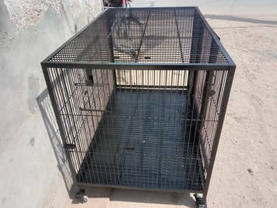 4 foot front 2.5 width 2.5 foot length 10/10 condition