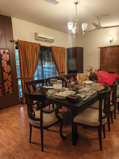 Beautiful house urgent for sale in bani gala islamabad