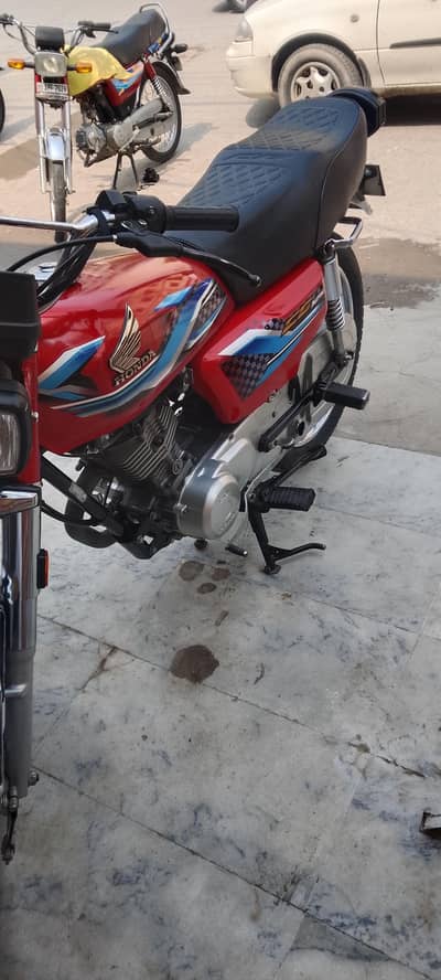 Honda CG 125 2024 model
