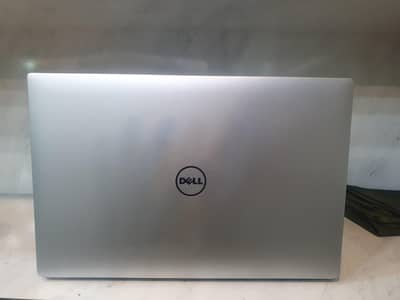 DELL XPS i7 8th 4GB Graphics 4k screen
