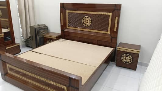 KING SIZE BED FOR SALE