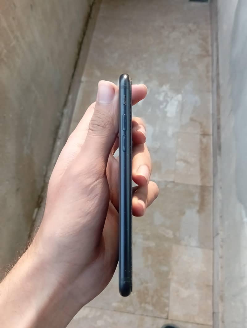 Apple iPhone SE 6