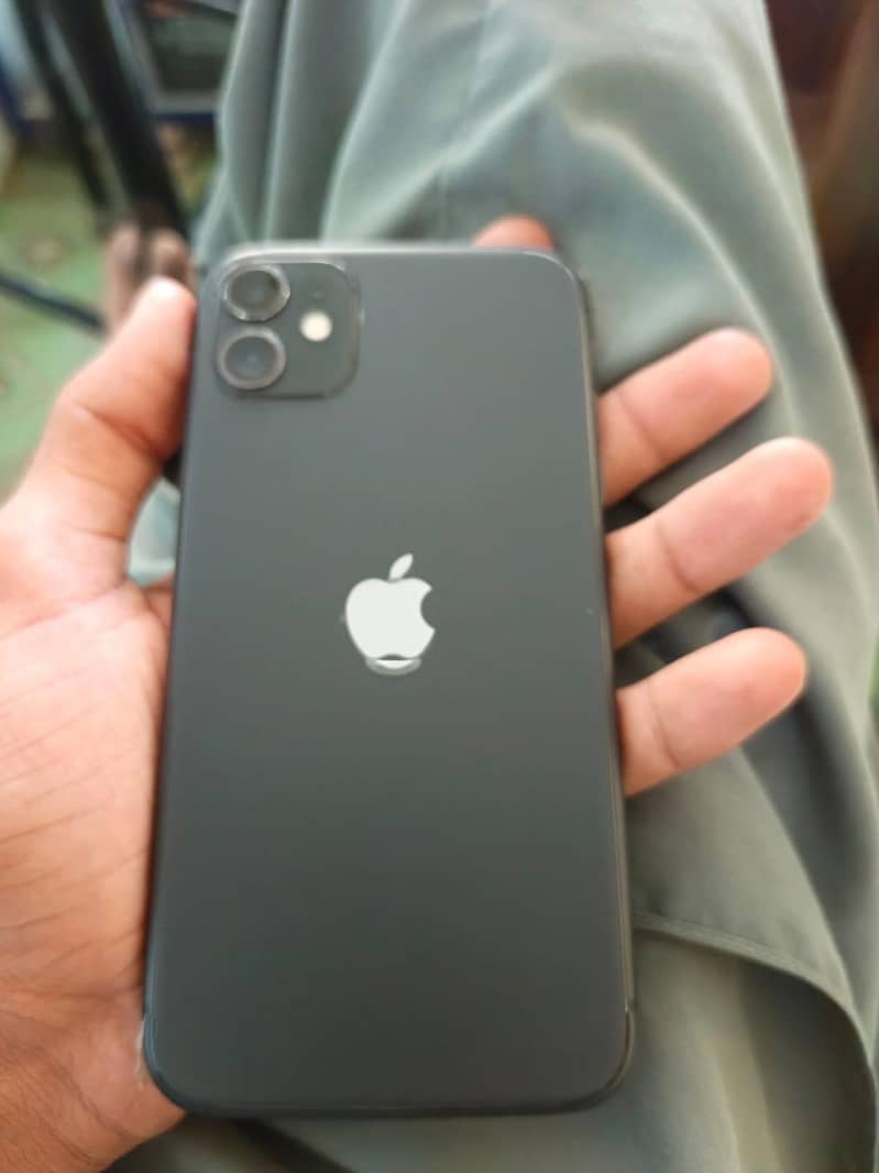 Apple iPhone 11 0