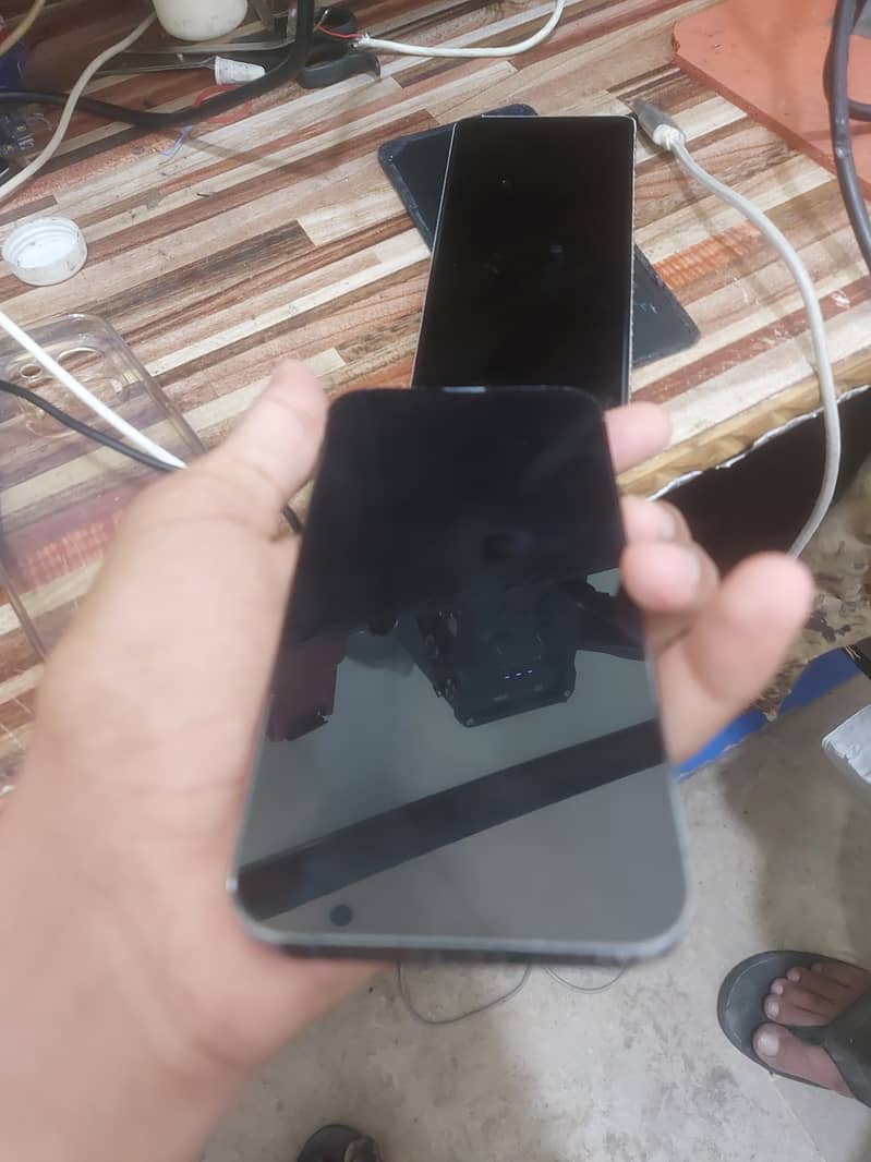 Apple iPhone 13 Pro 4