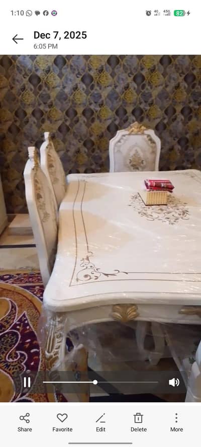 6 chair one table