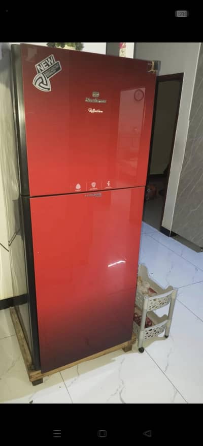 Dawlance refrigertor just like new