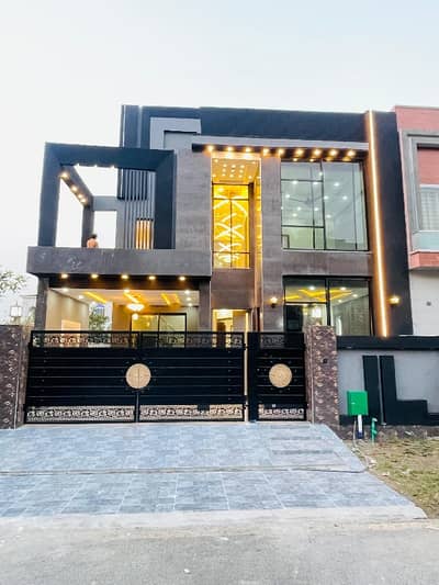 8 Marla Brand New house available for sale with hot location near by park hospital DHA main Bolivar