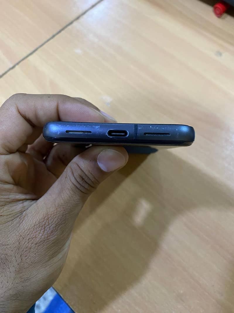 Google Pixel 8 2