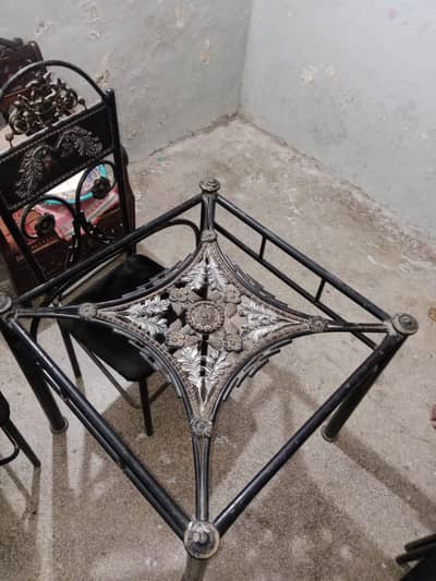 dining table with 4 chairs