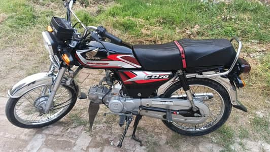 Honda cd70 black color