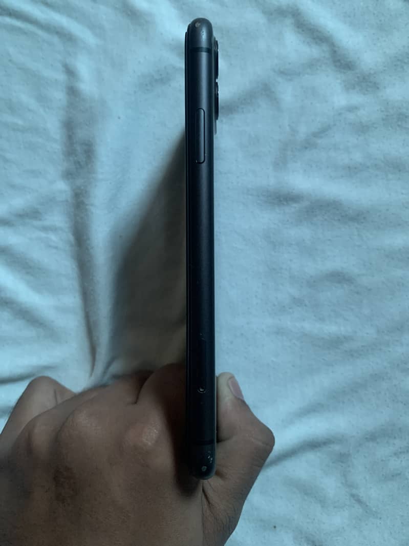 Apple iPhone 11 5