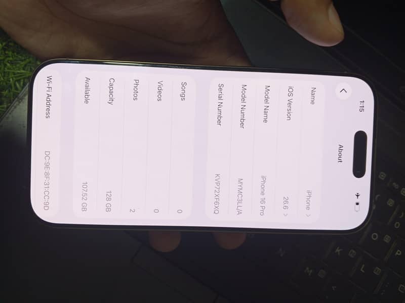 Apple iPhone 16 Pro 4