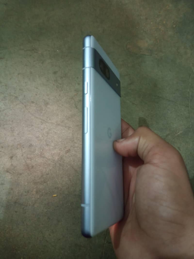Google Pixel 7a 2