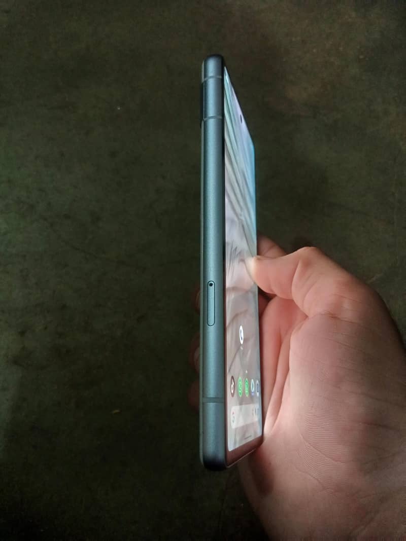 Google Pixel 7a 4