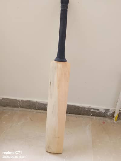 Urgent sale. English willow bat for sale. Fully knocked.