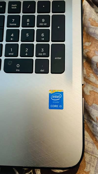hp laptop i core 3 in best condition