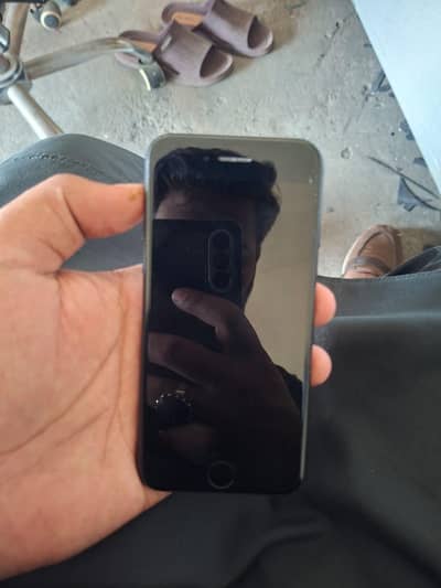 Apple iPhone 7