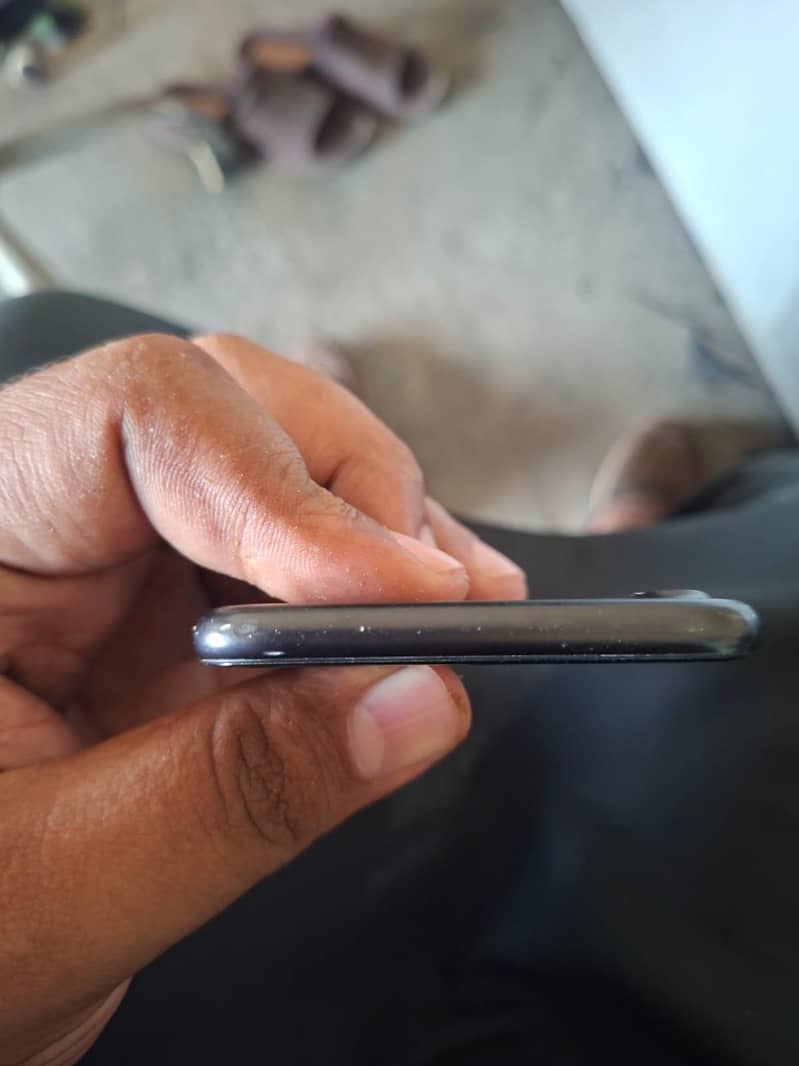 Apple iPhone 7 2