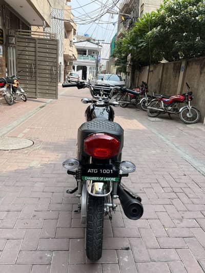 Gg 125 self start special chrome edition