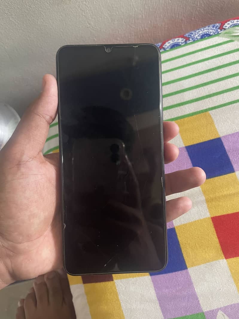 Realme C53 0