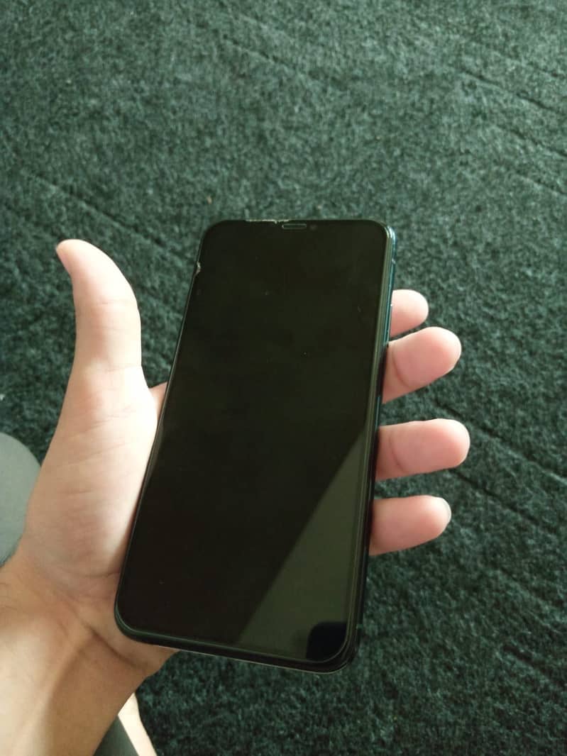 iPhone 11 Pro Max 5