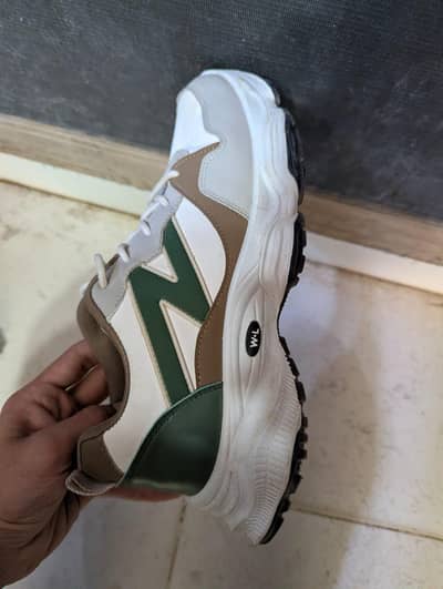 sports shoes for men