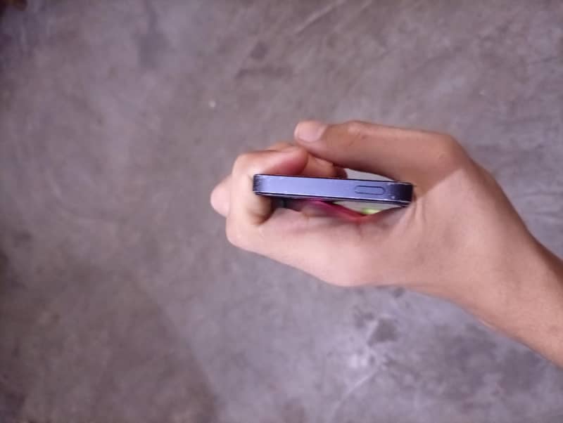 Apple iPhone 5s 4