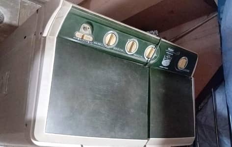 Haier Twin Tub 12 KG.