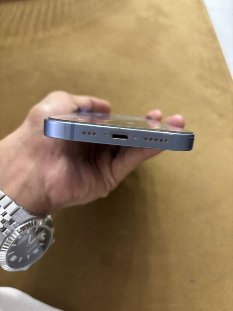 Apple iPhone 14 2