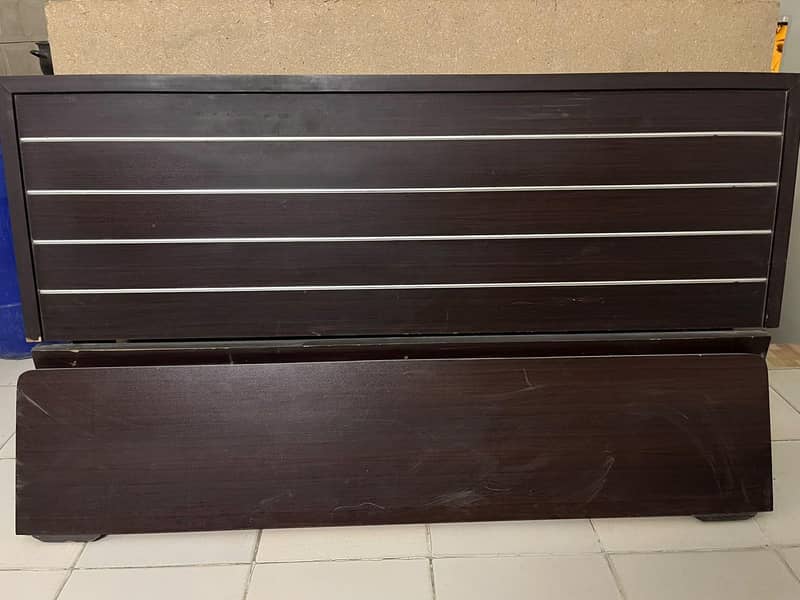 King size bed 1