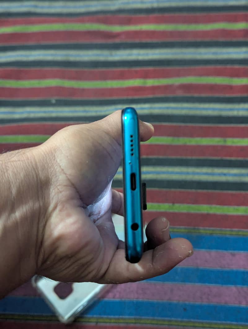 Xiaomi Redmi Note 9S 3