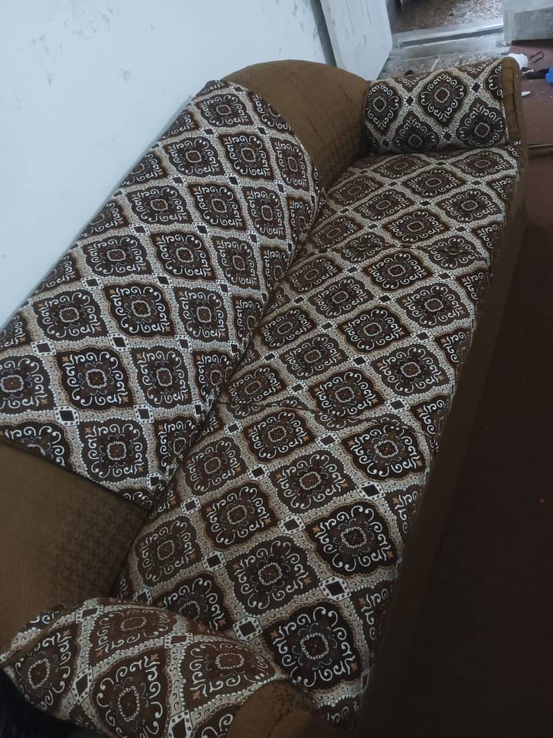 Sofa 5 seater 1