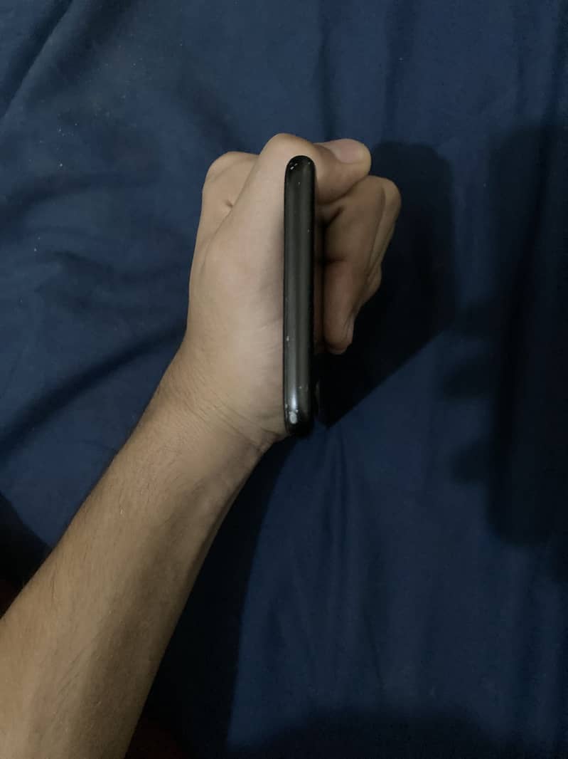 Apple iPhone 7 4