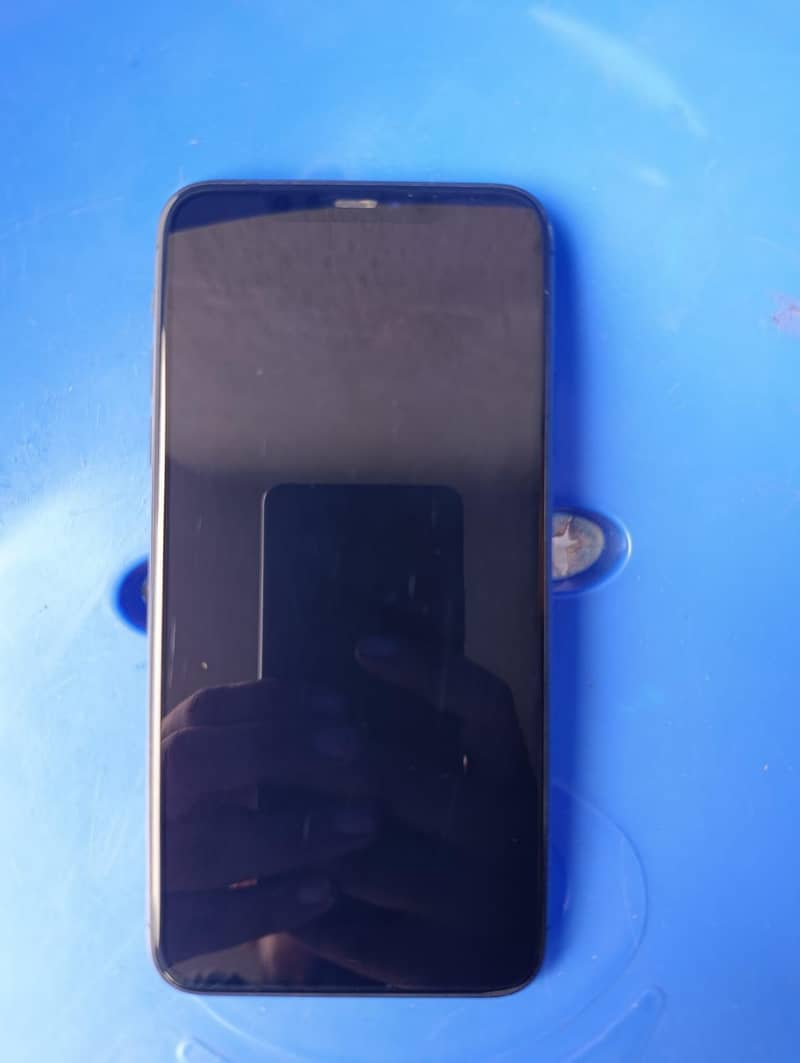 Apple iPhone 11 Pro Max 3