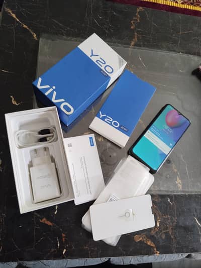 ViVo Y20 with complete box