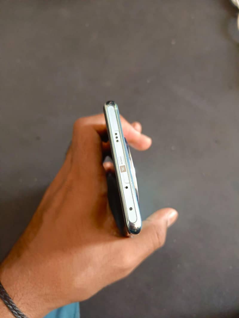 Infinix Zero 40 4