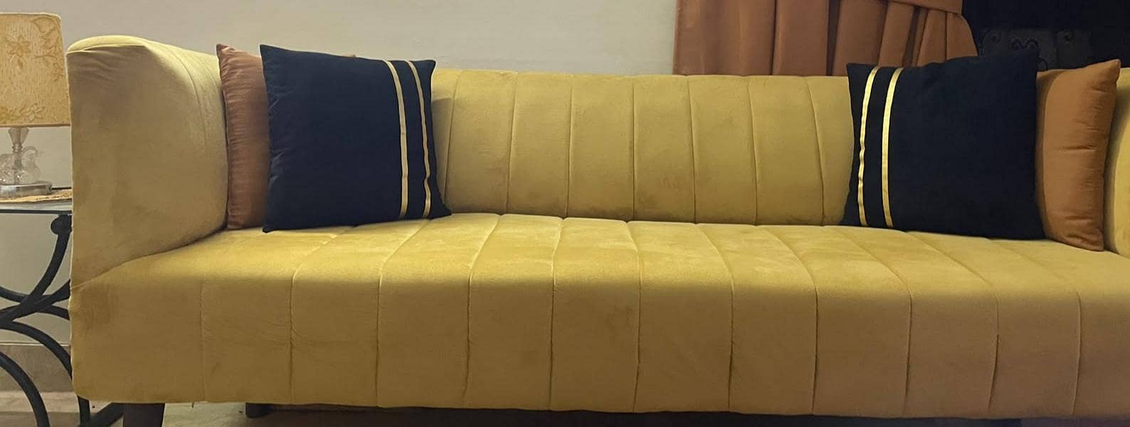 5 seater sofa 0