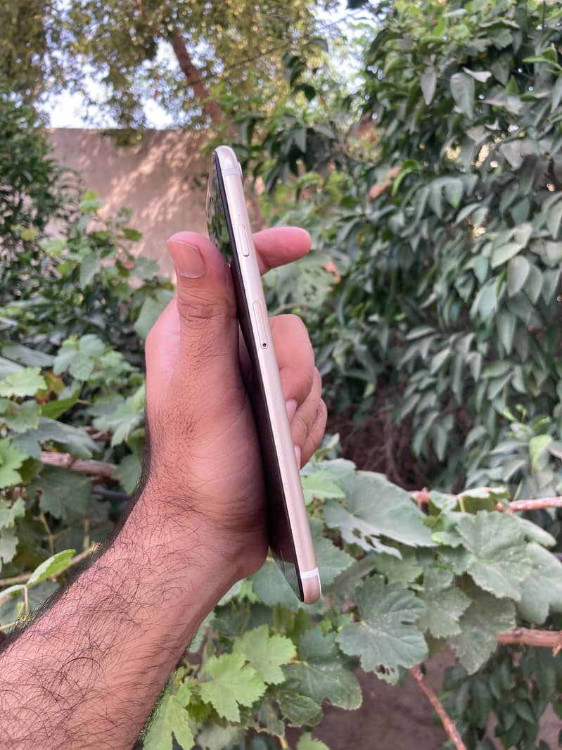 Apple iPhone 7 Plus 7