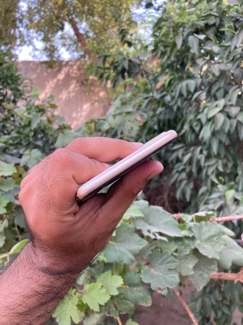 Apple iPhone 7 Plus 8