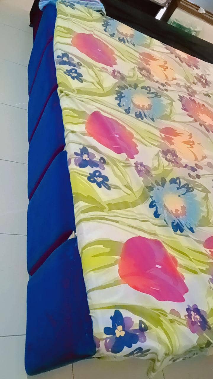 Bed with Side Tables 4