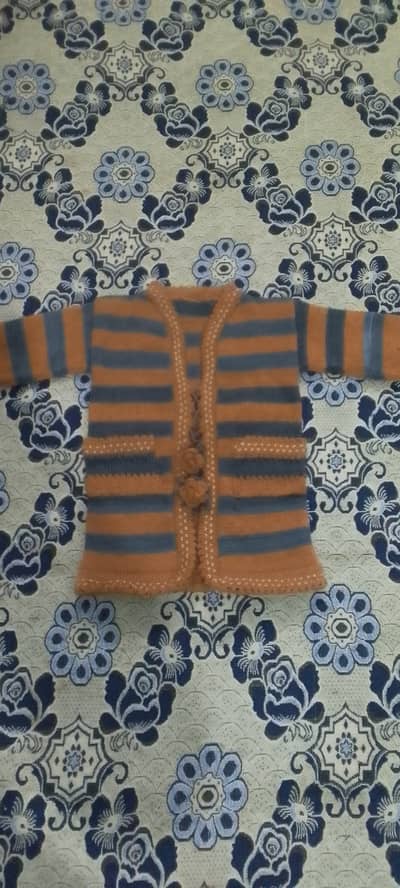 Handmade Woolen Banyan – Warm & Beautiful