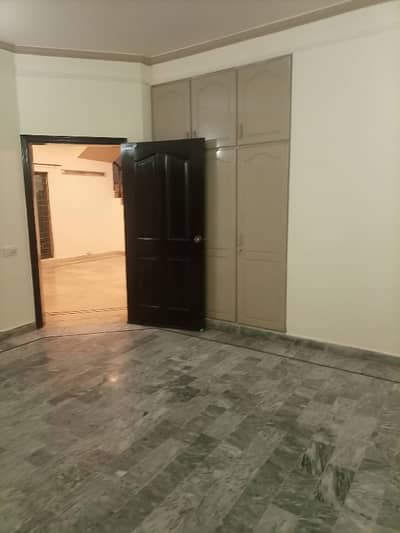 10 Marla 3 beds portion available for rent pak Arab society