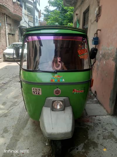 new asia Auto rikshaw condition 10 by 8 all ok