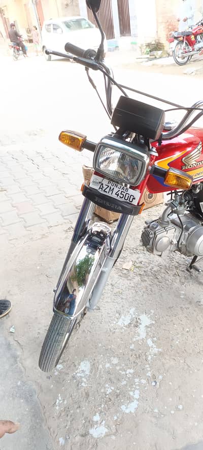 Honda CD 70 2025 Model – Excellent Condition – Genuine Bike