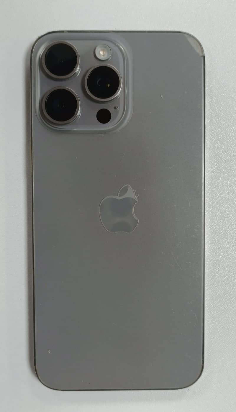 Apple iPhone 15 Pro Max 0